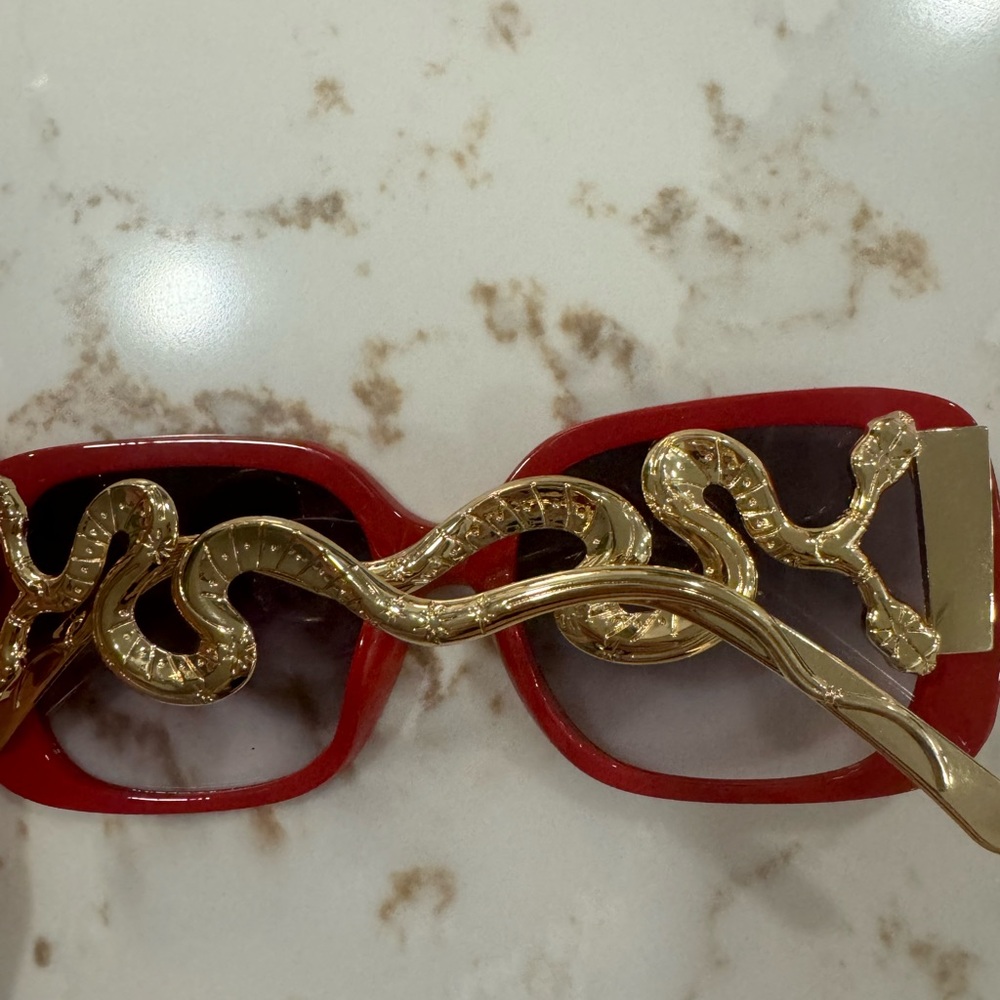 Red Oversized Sunglasses - Picture 2 of 6